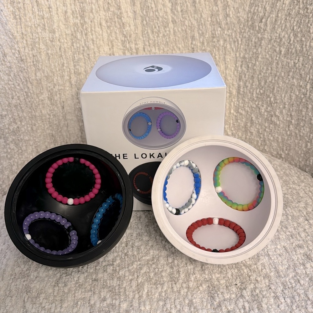 Lokai Pact - limited edition set 6 bracelets with collector case size Medium-